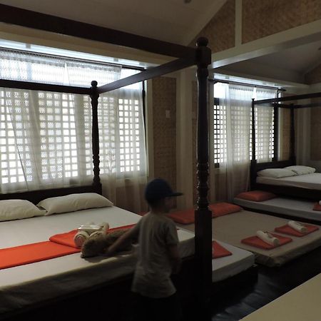 Orange Mangrove Pensión House Puerto Princesa Habitación foto