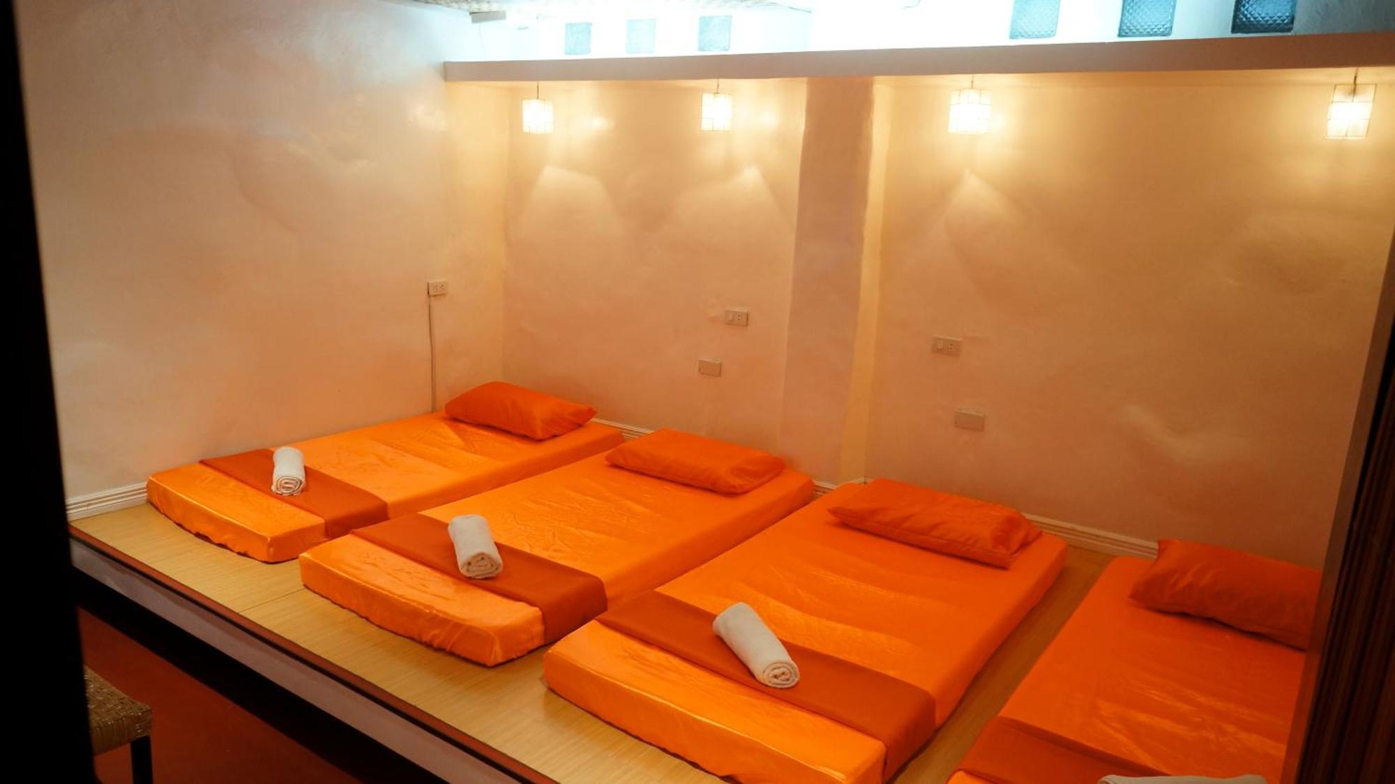 Orange Mangrove Pensión House Puerto Princesa Habitación foto